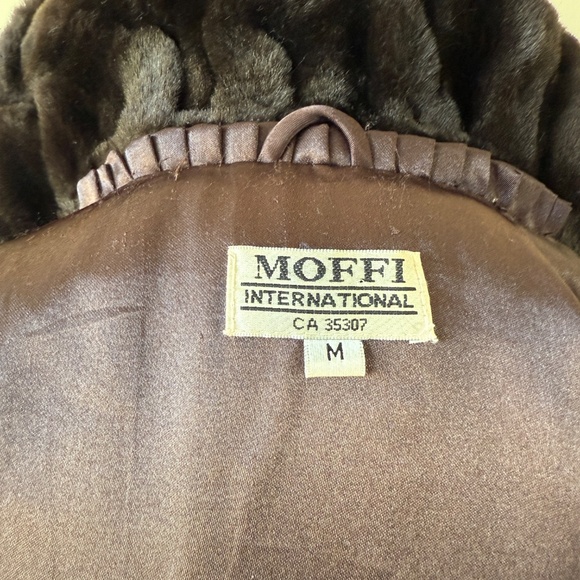 Vintage 90s Elegant full-length faux-fur coat in deep espresso/chocolate - Picture 14 of 14